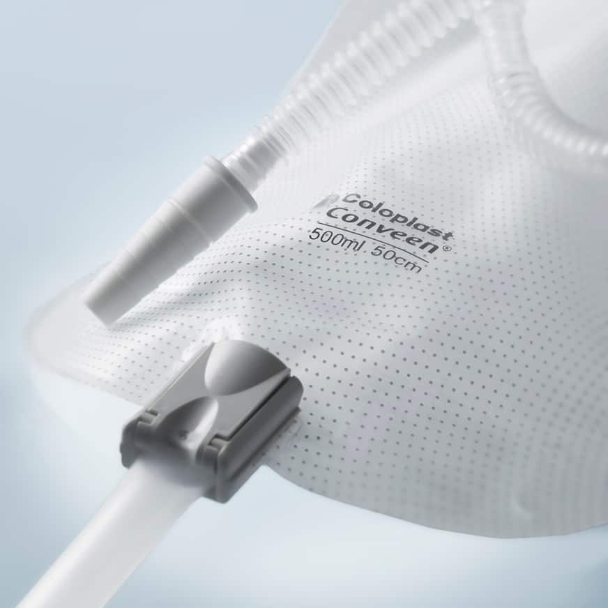 Conveen Security+ 500 mL leg bag clamp detail